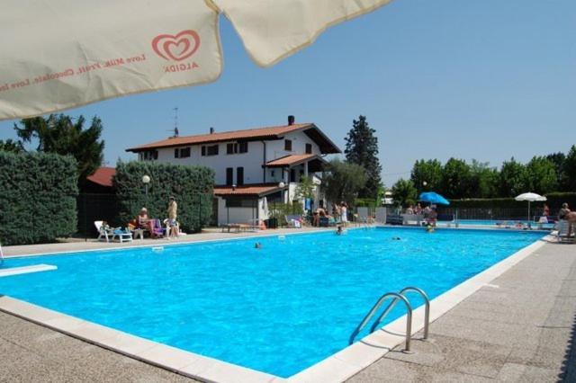 Campeggio Trevisago Iris Park Moniga del Garda Zimmer foto